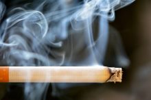 Medikament gegen die lungenschädigende Wirkung von Zigarettenrauch und Luftverschmutzung im Blick