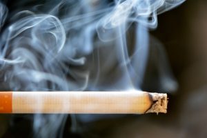 Medikament gegen die lungenschädigende Wirkung von Zigarettenrauch und Luftverschmutzung im Blick