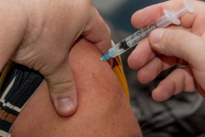 Grippeimpfung kann auch vor Komplikationen durch Covid-19 schützen