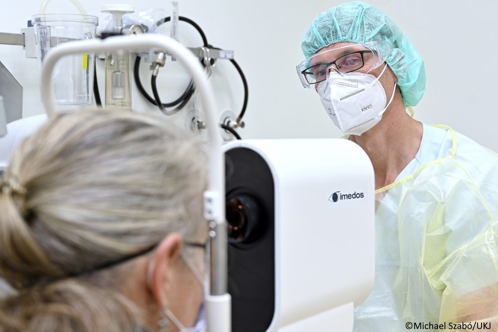 COVID-19: Blick ins Auge für Verlaufsprognose?