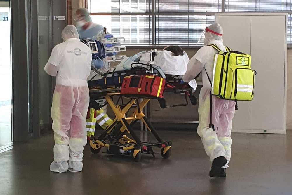 Behandlung erfolgreich: Bergmannsheil entlässt niederländische COVID-19-Patientin