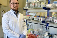 Forscher der Universitätsmedizin Rostock entdecken fehlgeleitete Abwehrreaktion als Treiber einer erblichen Nervenkrankheit