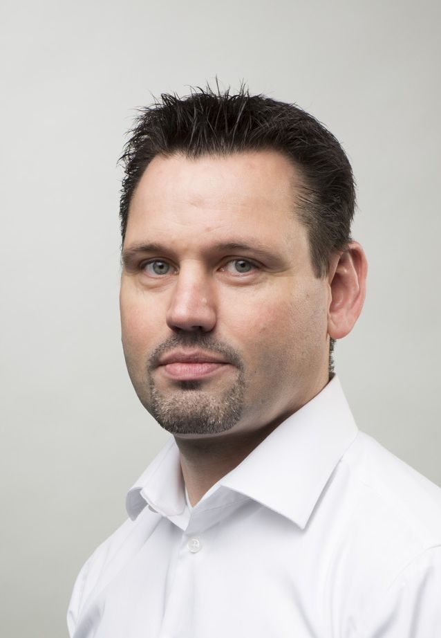 Deutsche Fachpflege Gruppe verabschiedet und dankt Jörg Brambring